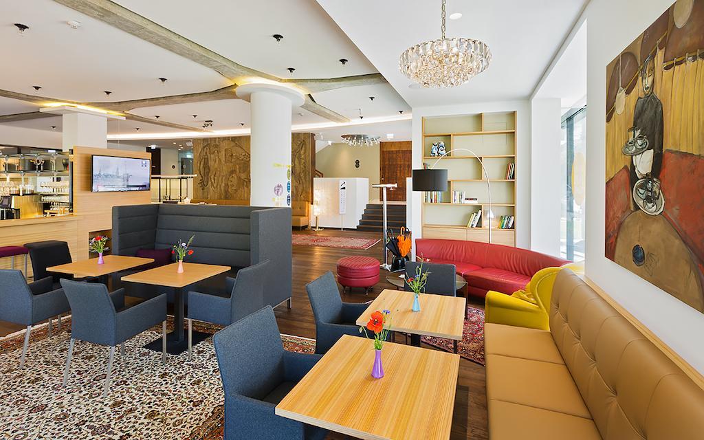 At The Park Hotel บาเดน ภายนอก รูปภาพ